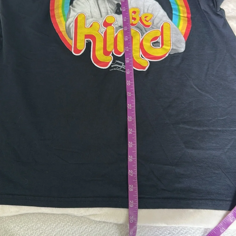 Mr. Rogers 'Be Kind' Graphic T-Shirt - Picture 5 of 5